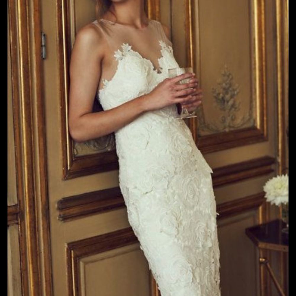 Wedding dress BHLDN - Picture 3 of 15